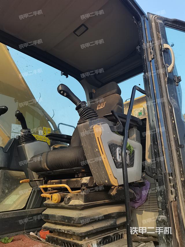 驾驶室整体（整机外观）