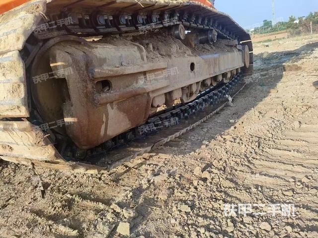 单侧履带整体（整机外观）