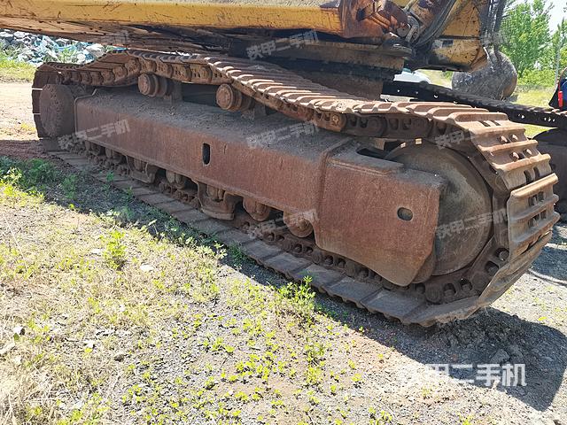 单侧履带整体（整机外观）