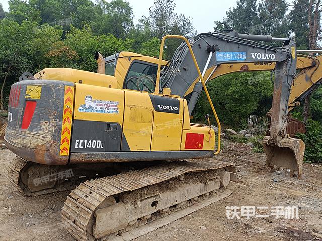 整机右后45°（整机外观）