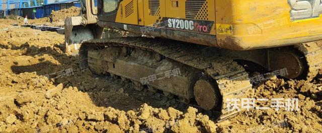 单侧履带整体（整机外观）