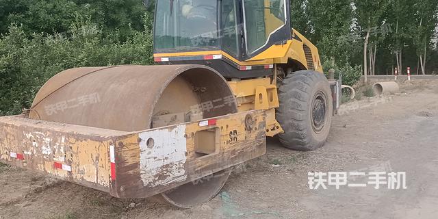 整机右后45°（设备外观及核心部件）