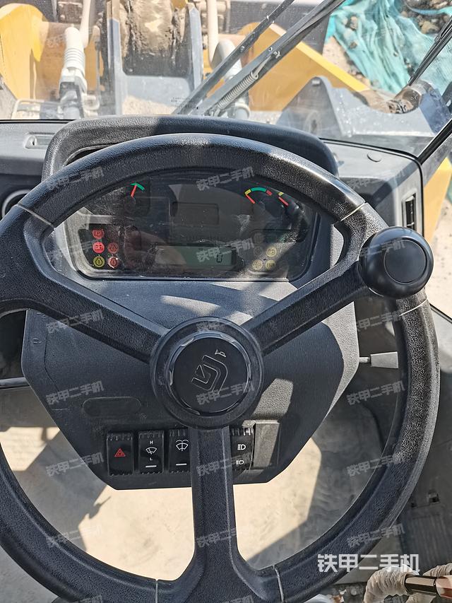 驾驶室操作台（整机外观及大件）