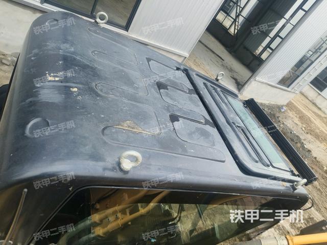 驾驶室顶部俯视（上车部件）