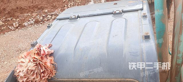 驾驶室顶部（整机外观）