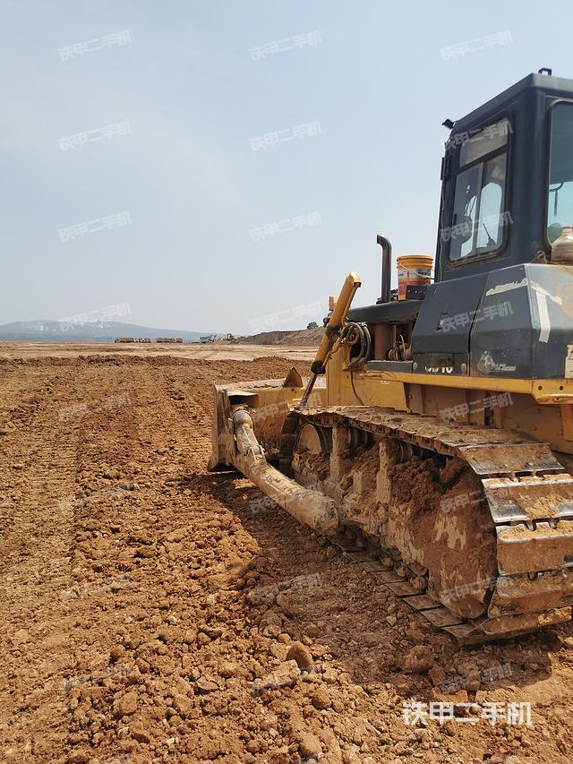 整机左侧（设备外观及核心部件）