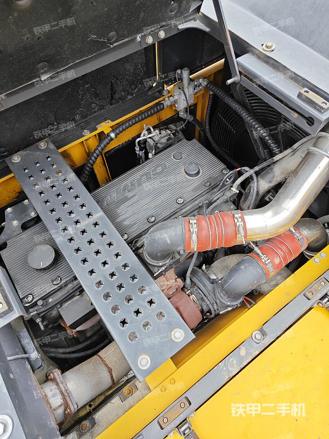 发动机整体俯视（整机外观）