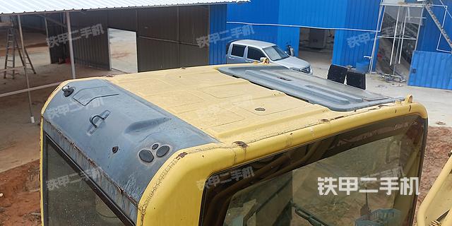 驾驶室顶部（整机外观）