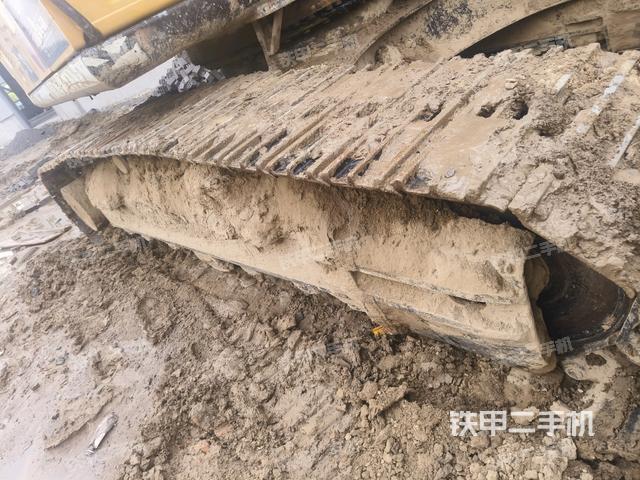 左侧履带整体 （行走机构）