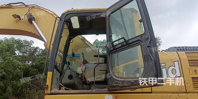 驾驶室整体（整机外观）