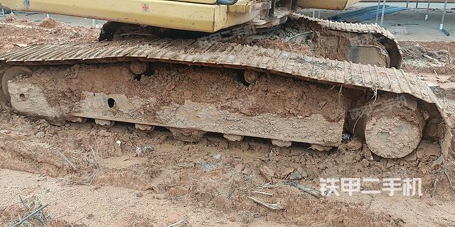 单侧履带整体（整机外观）