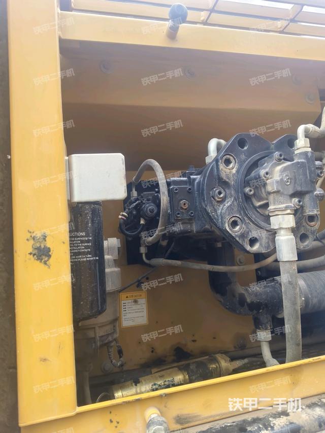 液压泵斜45 左（大件舱室）