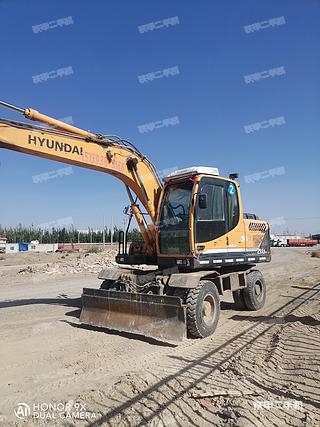 哈尔滨现代R150W-9挖掘机实拍图片