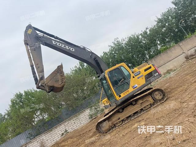 沃爾沃EC210BLC挖掘機(jī)