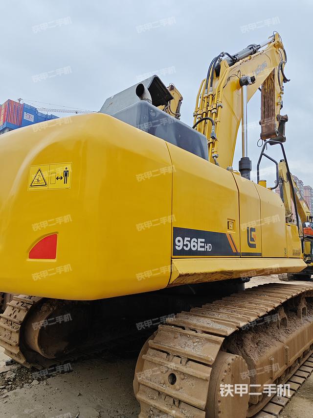 整机右后45°（整机外观）