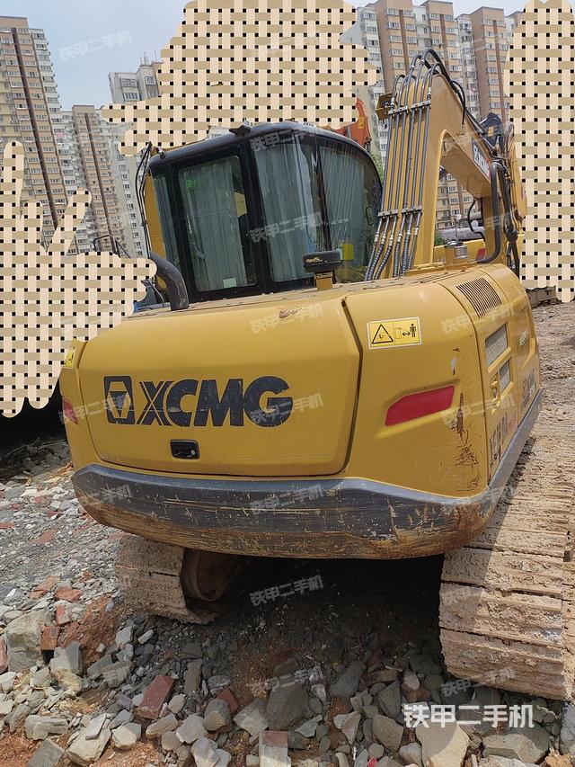 驾驶室顶部（整机外观）