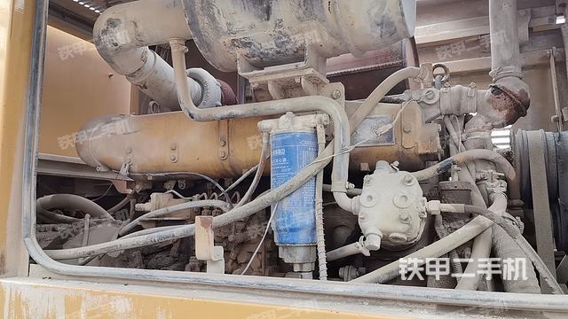 发动机左侧（整机外观及大件）