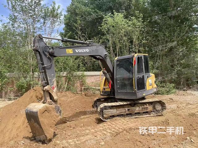 沃爾沃EC80D挖掘機