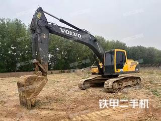 芜湖沃尔沃EC240BLC挖掘机实拍图片