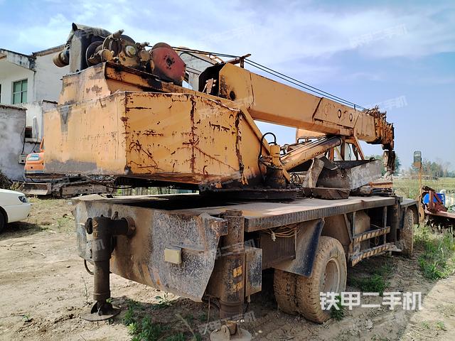 整机右后45°（设备外观及核心部件）