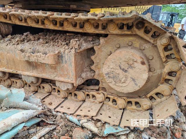 单侧履带整体（整机外观）