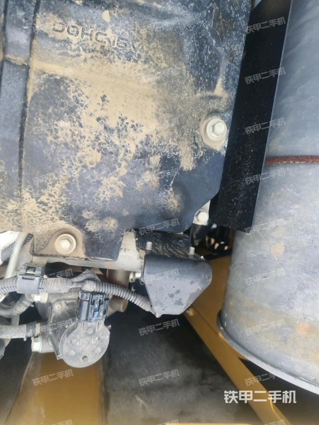 中央回转接头特写（上车部件）