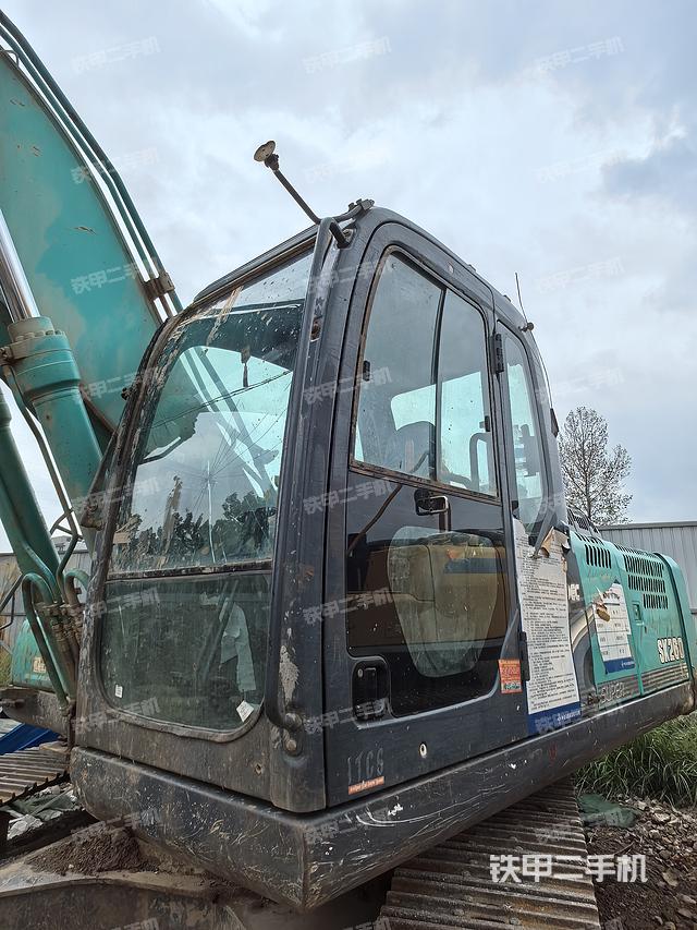 驾驶室整体（整机外观）