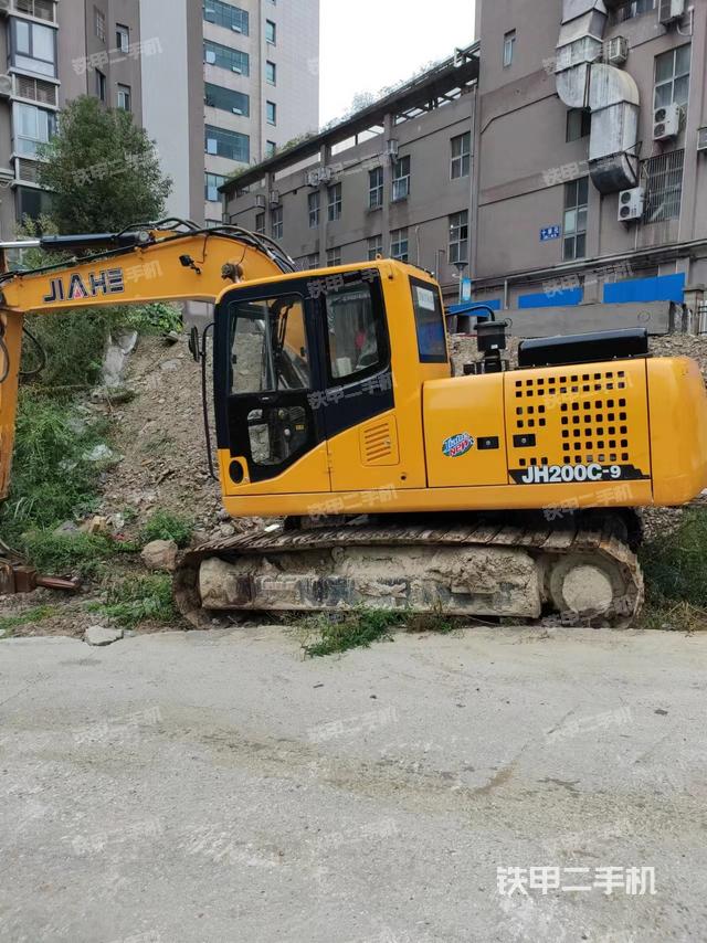 驾驶室整体（整机外观）