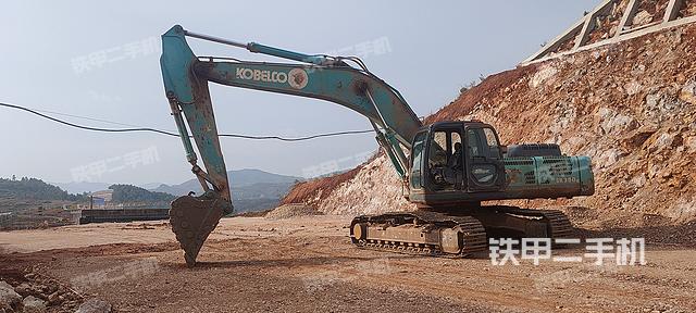 神钢SK350LC-8挖掘机