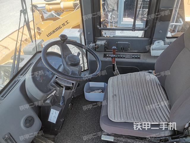 驾驶室工作台（整机外观及大件）