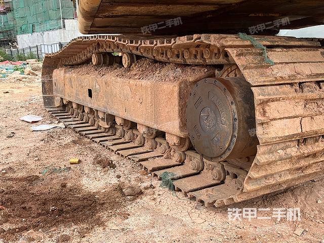 单侧履带整体（整机外观）