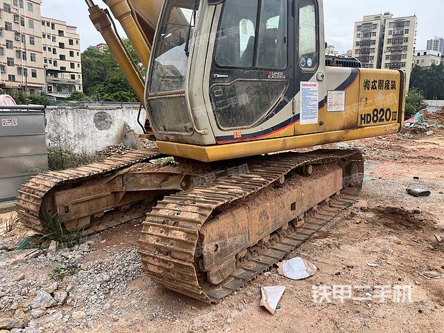 驾驶室整体（整机外观）