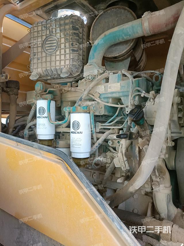 发动机左侧（整机外观及大件）