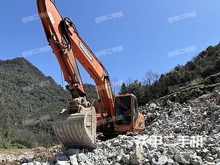 湖北-恩施市二手斗山DH215-9E挖掘机实拍照片