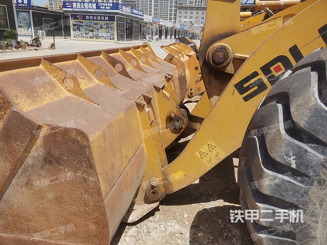 工作装置整体（整机外观及大件）