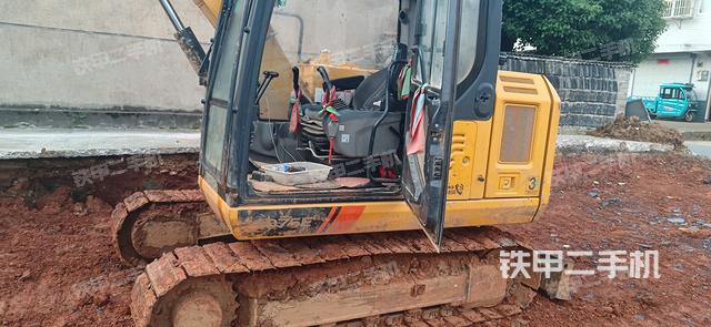 驾驶室整体（整机外观）