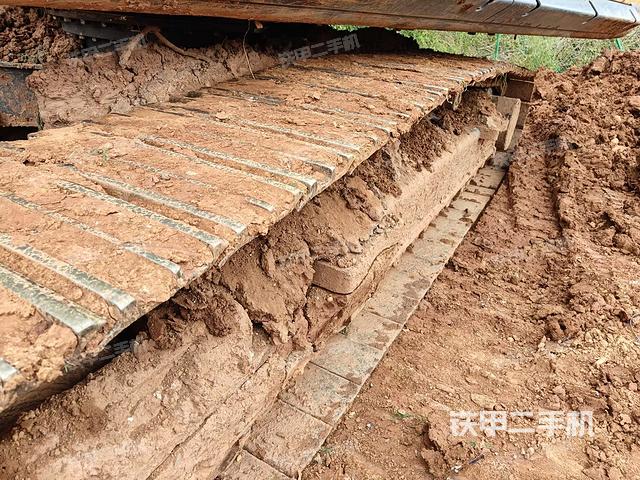 单侧履带整体（整机外观）