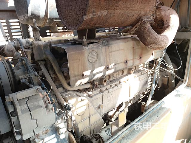 发动机左侧（整机外观及大件）