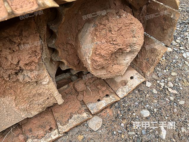 单侧履带整体（整机外观）