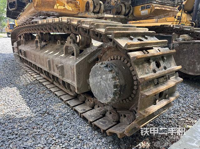 单侧履带整体（整机外观）