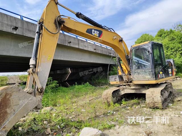 驾驶室整体（整机外观）