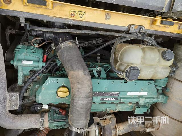 发动机整体俯视（整机外观）