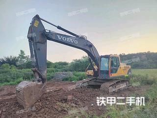 广州沃尔沃EC240B挖掘机实拍图片