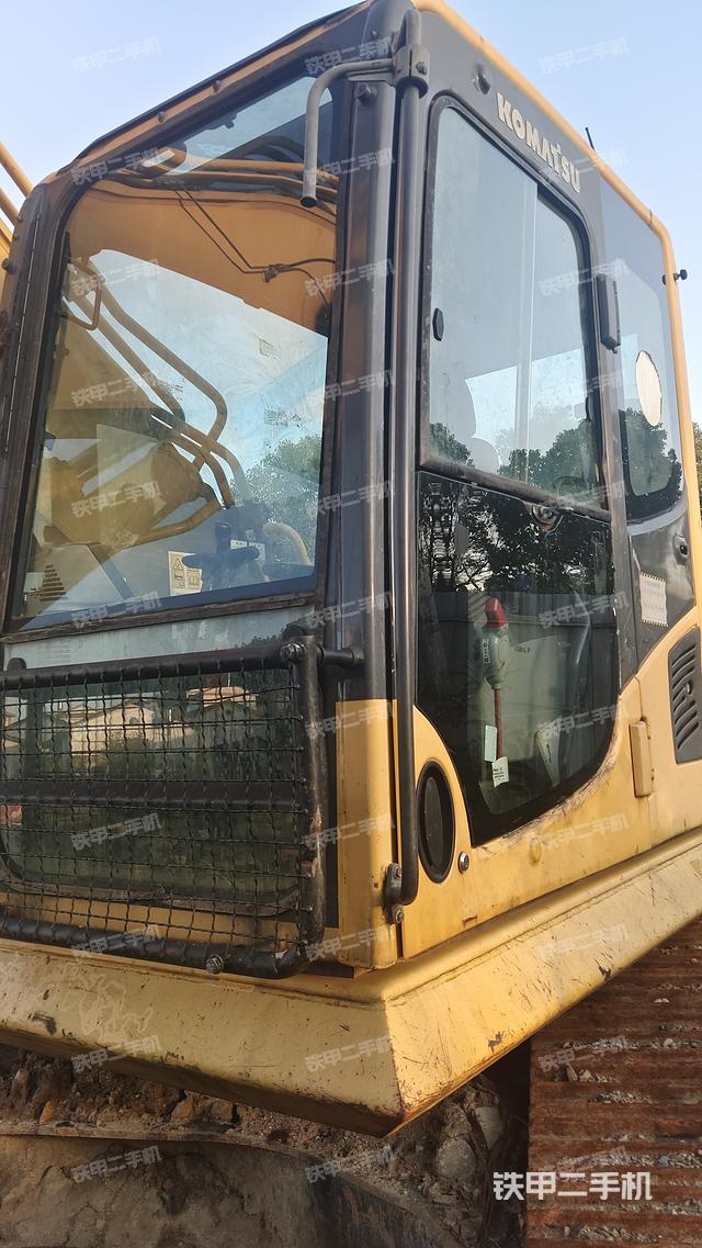 驾驶室整体（整机外观）