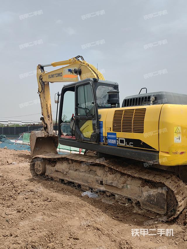 单侧履带整体（整机外观）