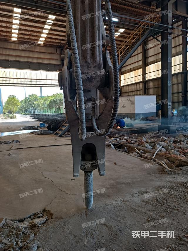 整机右后45°（设备外观及核心部件）