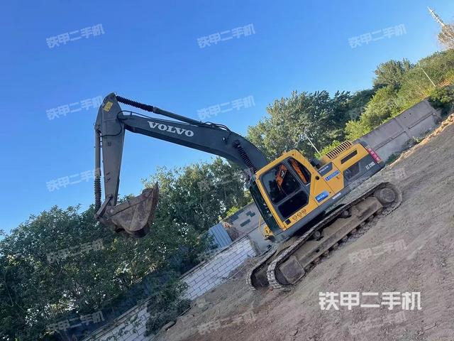 沃尔沃EC210BLC挖掘机