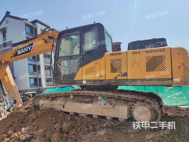 驾驶室整体（整机外观）