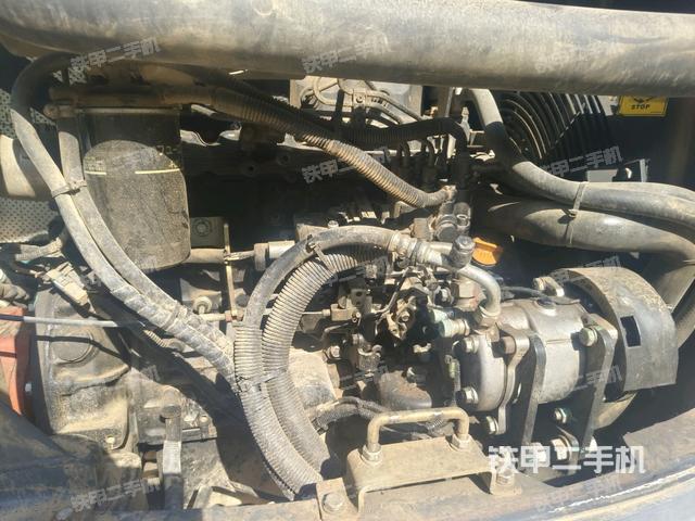 发动机室（上车部件）