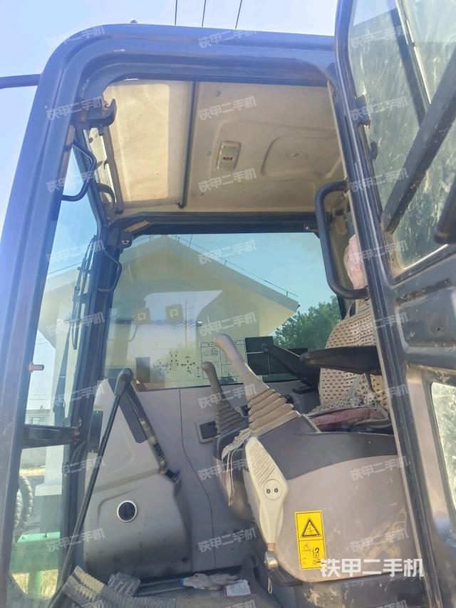 顶棚整体（驾驶室部分）